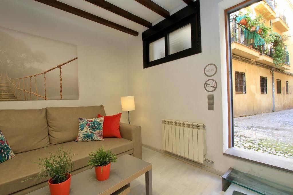 Apartamentos Inside Alhacaba Grenada Zewnętrze zdjęcie